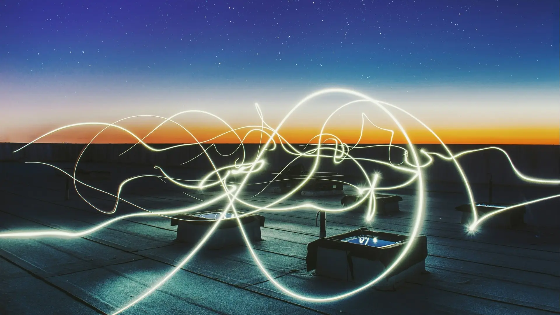 Visualización abstracta de una red de datos representando el futuro del negocio.